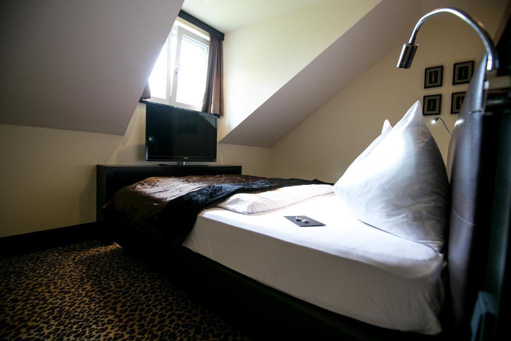 Hotel Seebrunn Am Wallersee Henndorf am Wallersee Room photo